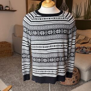 Old Navy XL Black and White Fair Isle Crewneck Sweater